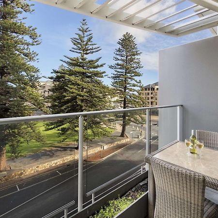 Oaks Glenelg Liberty Suites Аделаида Экстерьер фото
