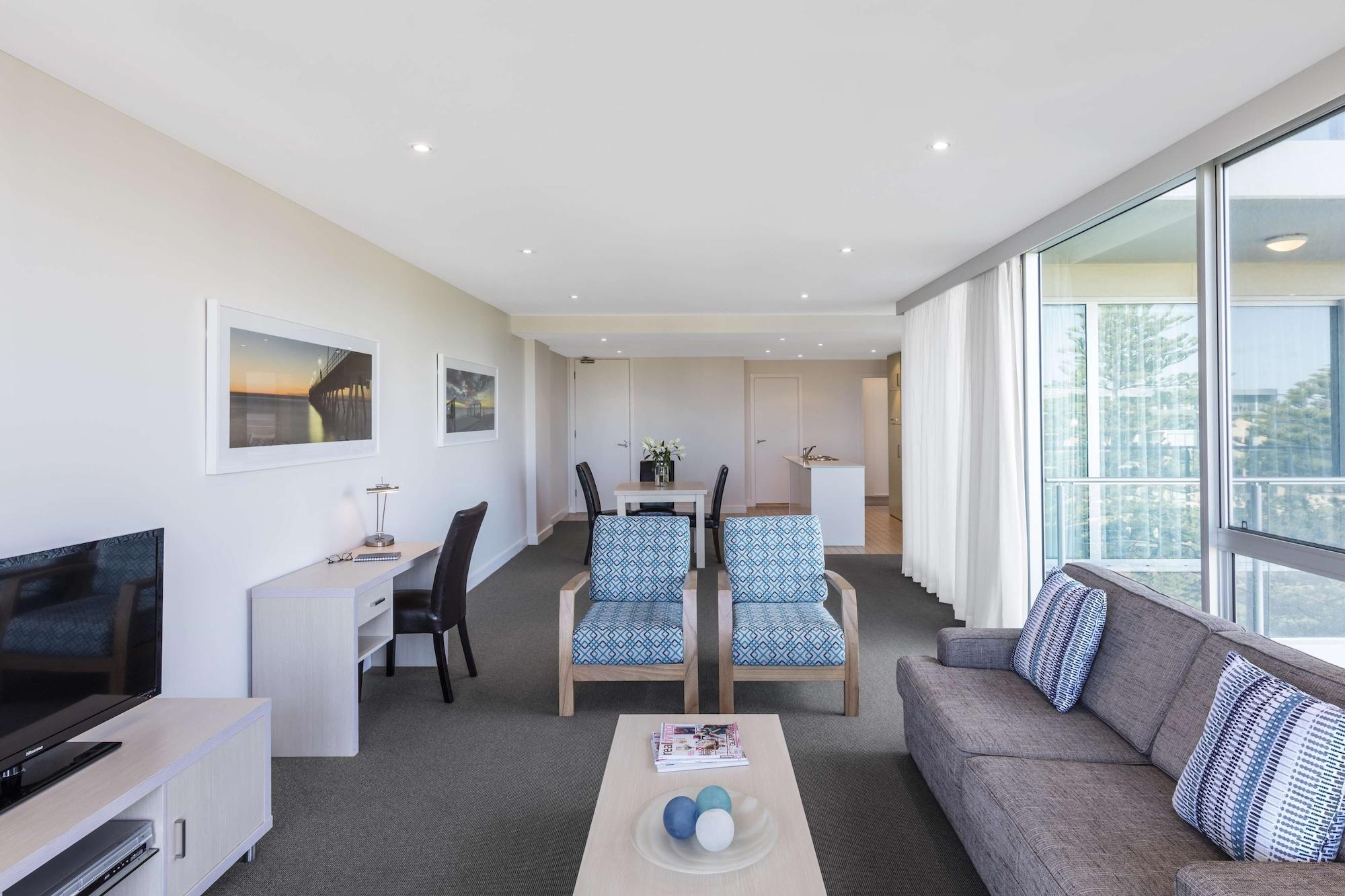 Oaks Glenelg Liberty Suites Аделаида Экстерьер фото