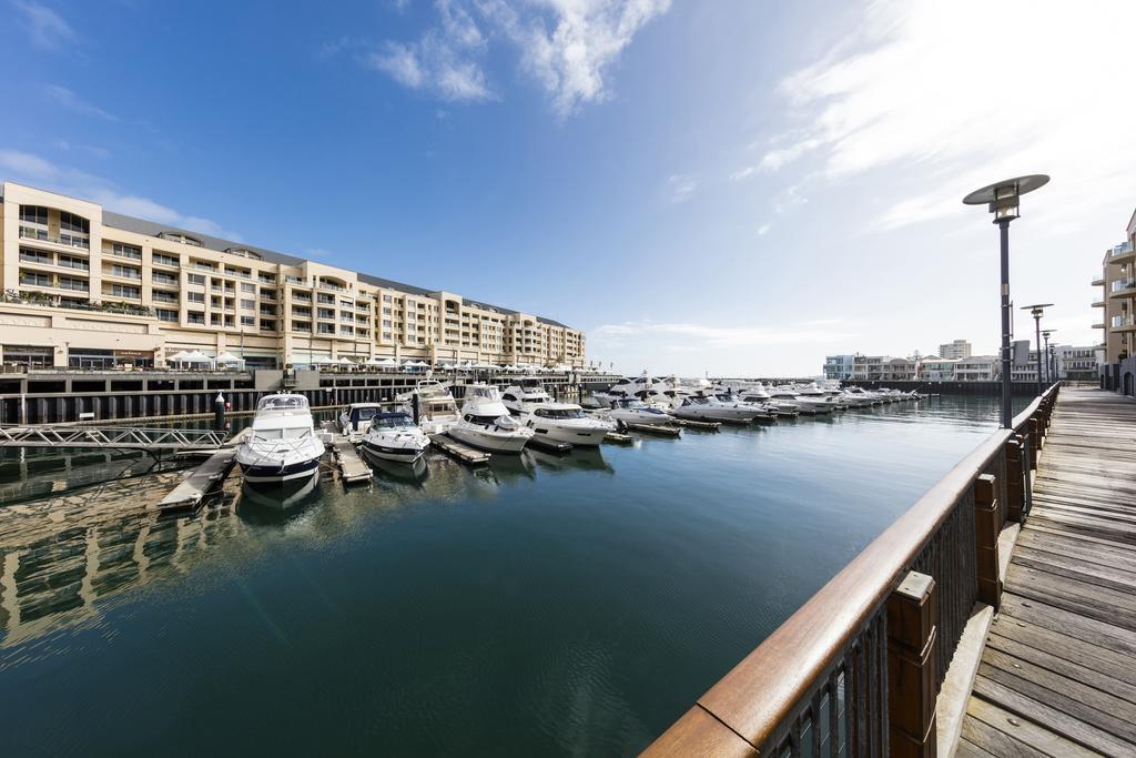 Oaks Glenelg Liberty Suites Аделаида Экстерьер фото