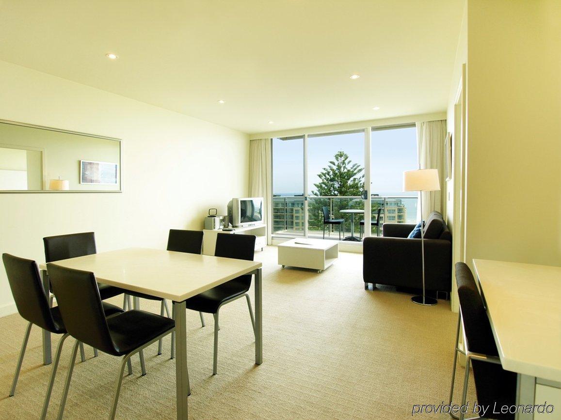 Oaks Glenelg Liberty Suites Аделаида Экстерьер фото