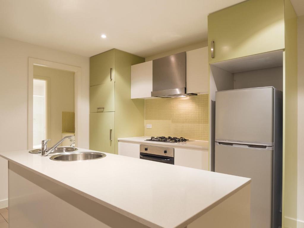 Oaks Glenelg Liberty Suites Аделаида Номер фото